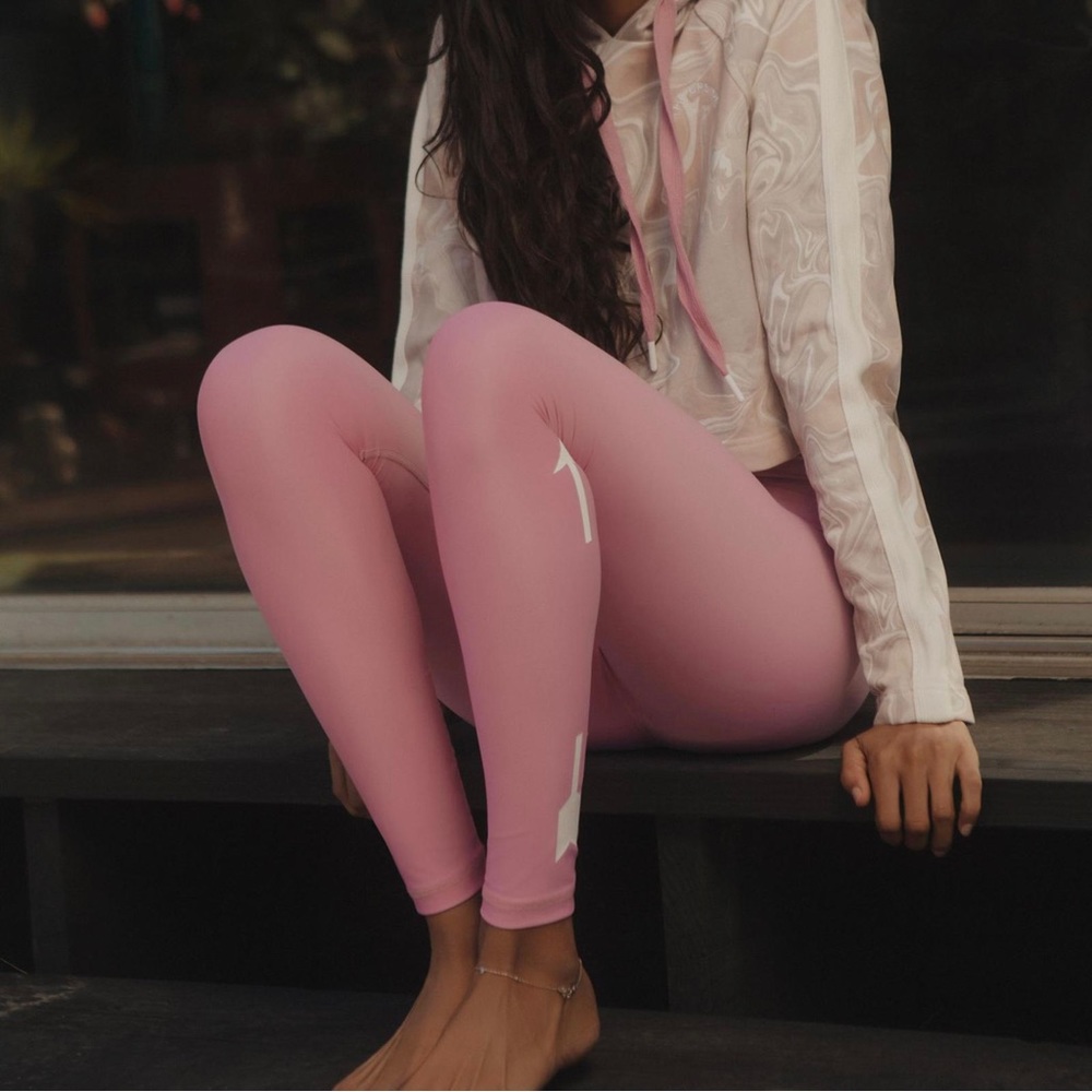 The Upside Arrow Leggings